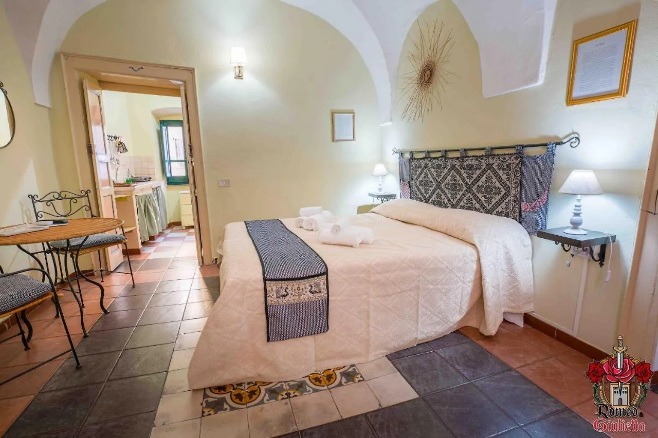Hôtel Romeo & Giulietta à Bosa Maison d'hôtes
